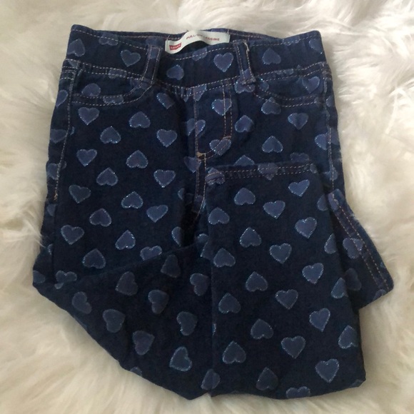 Levi’s pull on Jean leggings with hearts - Picture 1 of 4